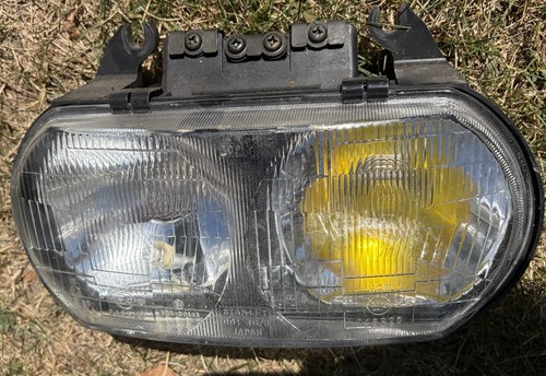 Faro proiettore anteriore