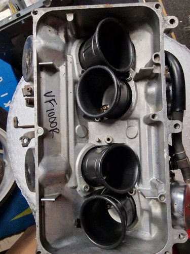 Honda vf1000r set di - vf1000r, 84